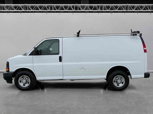 2017 Chevrolet Express 2500 RWD 2500 135"
