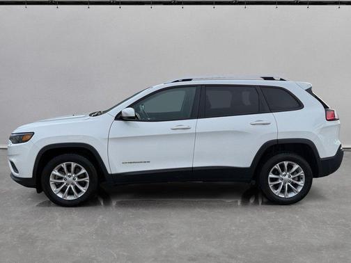 Bright White Clearcoat 2021 Jeep Cherokee Latitude FWD