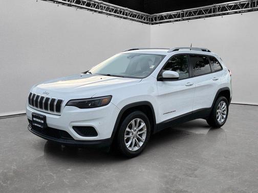Bright White Clearcoat 2021 Jeep Cherokee Latitude FWD