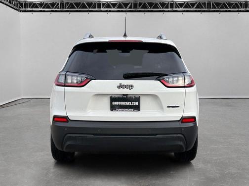 Bright White Clearcoat 2021 Jeep Cherokee Latitude FWD