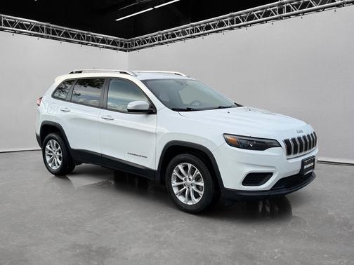 Bright White Clearcoat 2021 Jeep Cherokee Latitude FWD