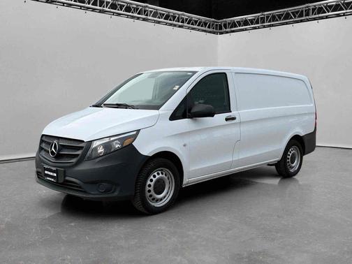 2020 Mercedes-Benz Metris Base