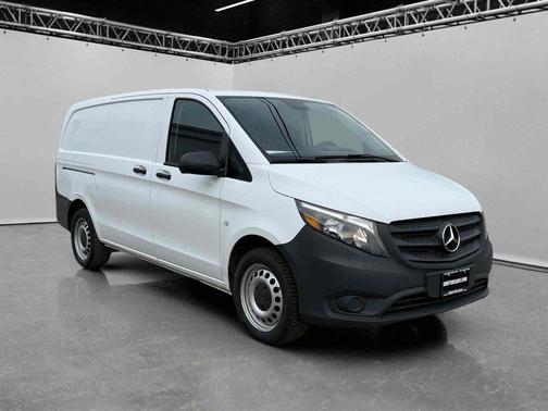 2020 Mercedes-Benz Metris Base