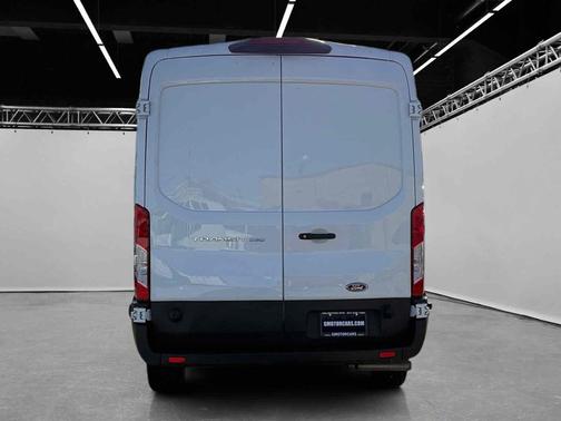 Oxford White 2020 Ford Transit-250 T-250 148" Med Rf 9070 GVWR RWD