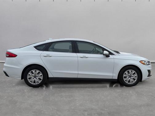 Oxford White 2020 Ford Fusion S FWD