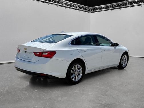 Summit White 2023 Chevrolet Malibu 4dr Sdn 1LT
