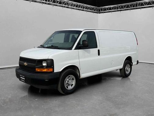 2017 Chevrolet Express 2500 RWD 2500 135"