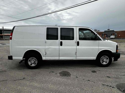 2017 Chevrolet Express 2500 Work Van