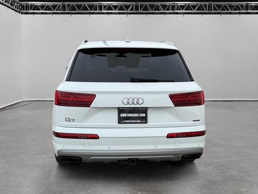 Carrara White 2019 Audi Q7 Premium Plus 45 TFSI quattro