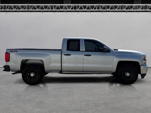 Silver Ice Metallic 2018 Chevrolet Silverado 1500 4WD Double Cab 143.5" Work Truck
