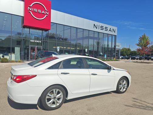2013 Hyundai SONATA Limited