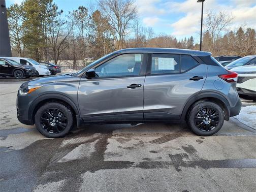 2020 Nissan Kicks S