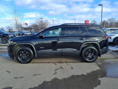 2021 GMC Acadia AT4