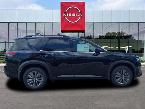 2025 Nissan Pathfinder SV 4WD