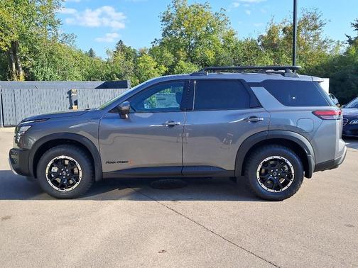 2025 Nissan Pathfinder Rock Creek 4WD