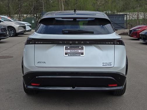 2025 Nissan ARIYA EVOLVE+