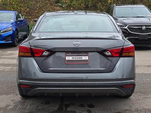 2025 Nissan Altima S FWD
