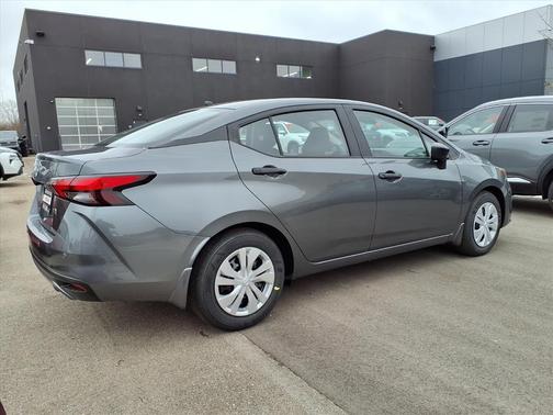 2025 Nissan Versa 1.6 S