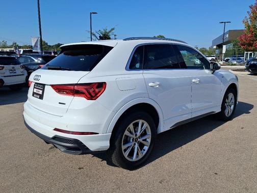 2025 Audi Q3 Premium 45 TFSI S line quattro Tiptronic