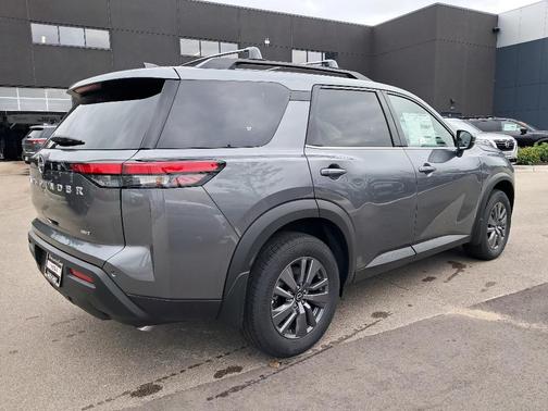 2025 Nissan Pathfinder SV 4WD