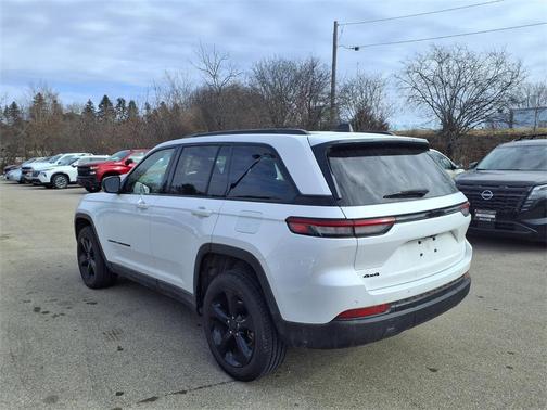 2023 Jeep Grand Cherokee Altitude