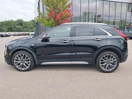 2020 Cadillac XT4 Premium Luxury