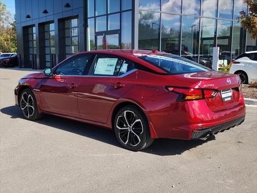 2025 Nissan Altima SR AWD
