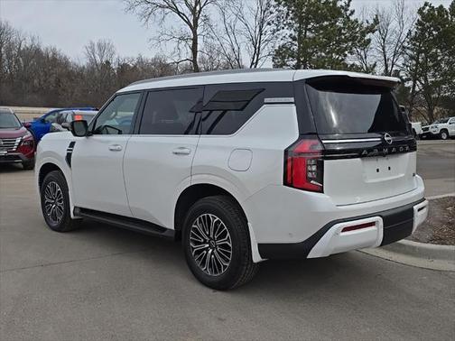 2025 Nissan Armada SL 4WD