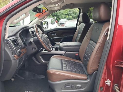 2019 Nissan Titan Platinum Reserve