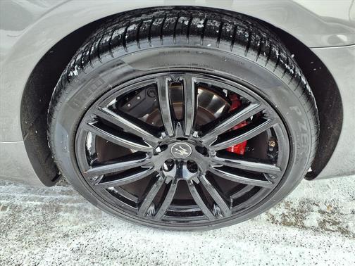 2022 Maserati Quattroporte Modena Q4