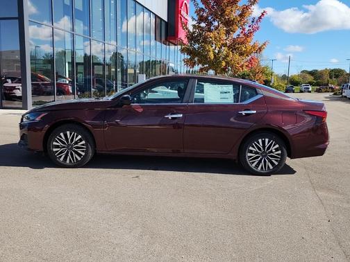 2025 Nissan Altima 2.5 SV
