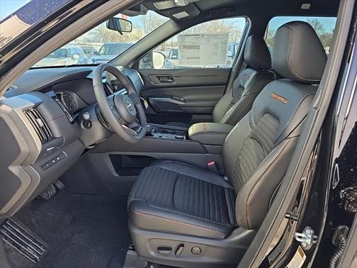 2025 Nissan Pathfinder Rock Creek 4WD