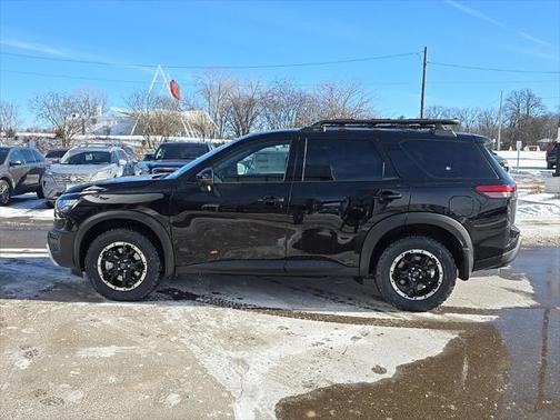 2025 Nissan Pathfinder Rock Creek 4WD