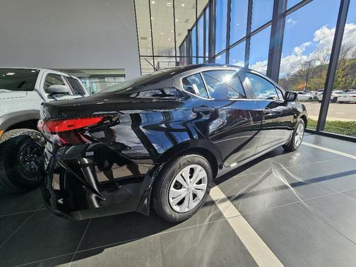 2025 Nissan Versa 1.6 S