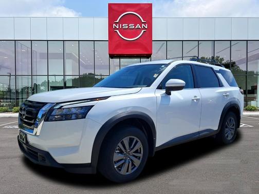 2025 Nissan Pathfinder SV 4WD