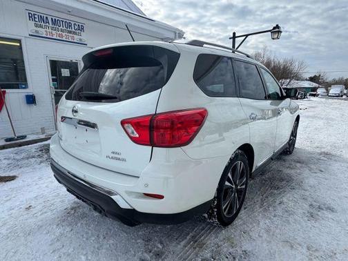 2018 Nissan Pathfinder Platinum
