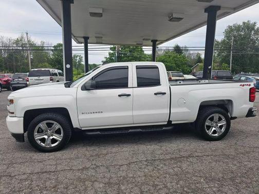 2018 Chevrolet Silverado 1500 Custom