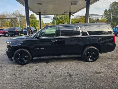 2017 Chevrolet Suburban LT