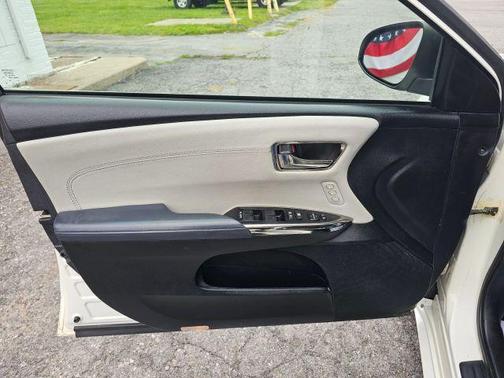 2013 Toyota Avalon XLE