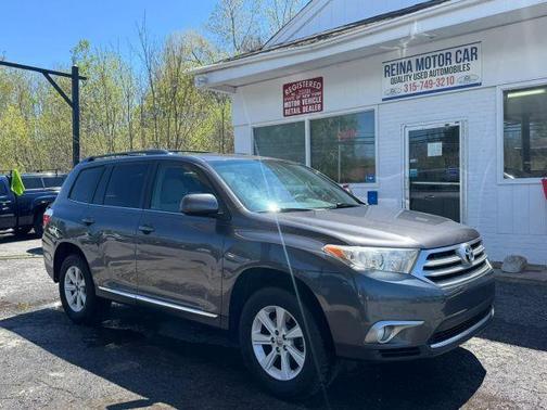 Blue 2012 Toyota Highlander