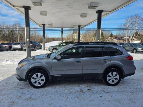 2011 Subaru Outback 2.5i Premium