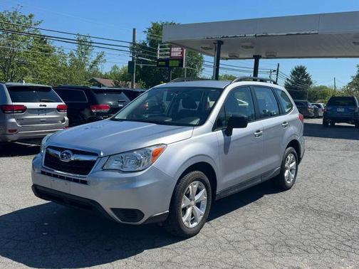 Ice Silver Metallic 2015 Subaru Forester 2.5i