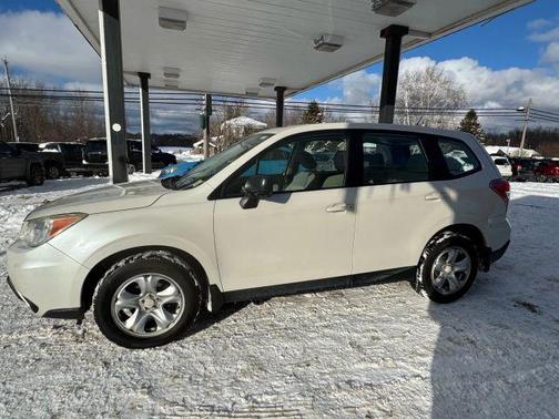 2015 Subaru Forester 2.5i