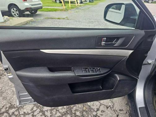 2012 Subaru Outback 2.5i Premium