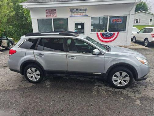 2012 Subaru Outback 2.5i Premium