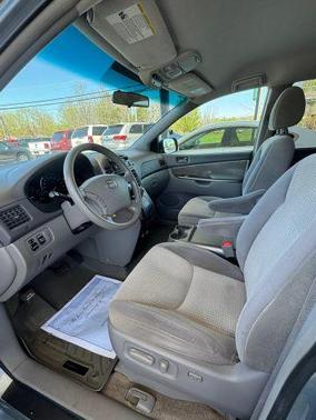 Blue 2010 Toyota Sienna CE
