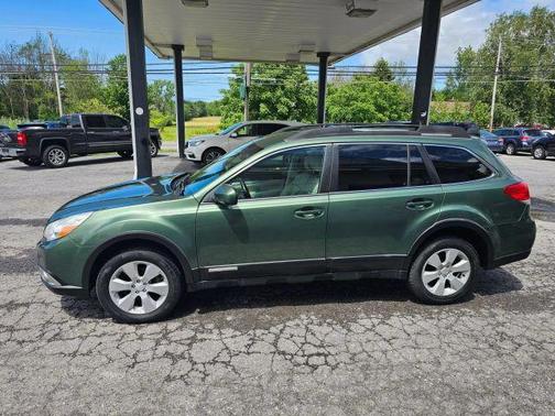 2011 Subaru Outback 2.5i Premium