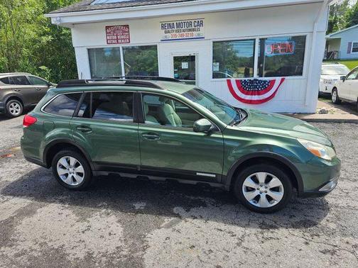 2011 Subaru Outback 2.5i Premium
