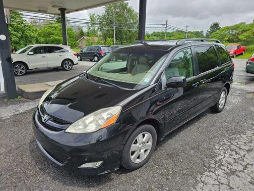 2008 Toyota Sienna XLE