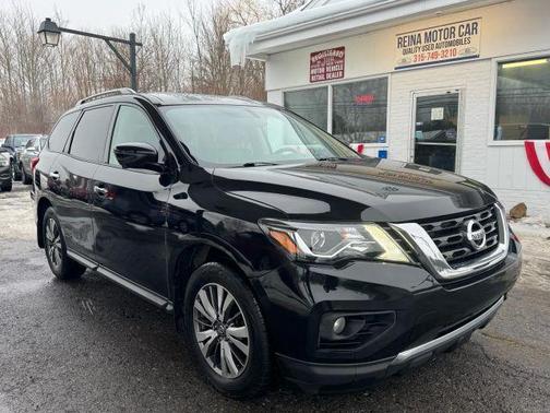 2019 Nissan Pathfinder SL